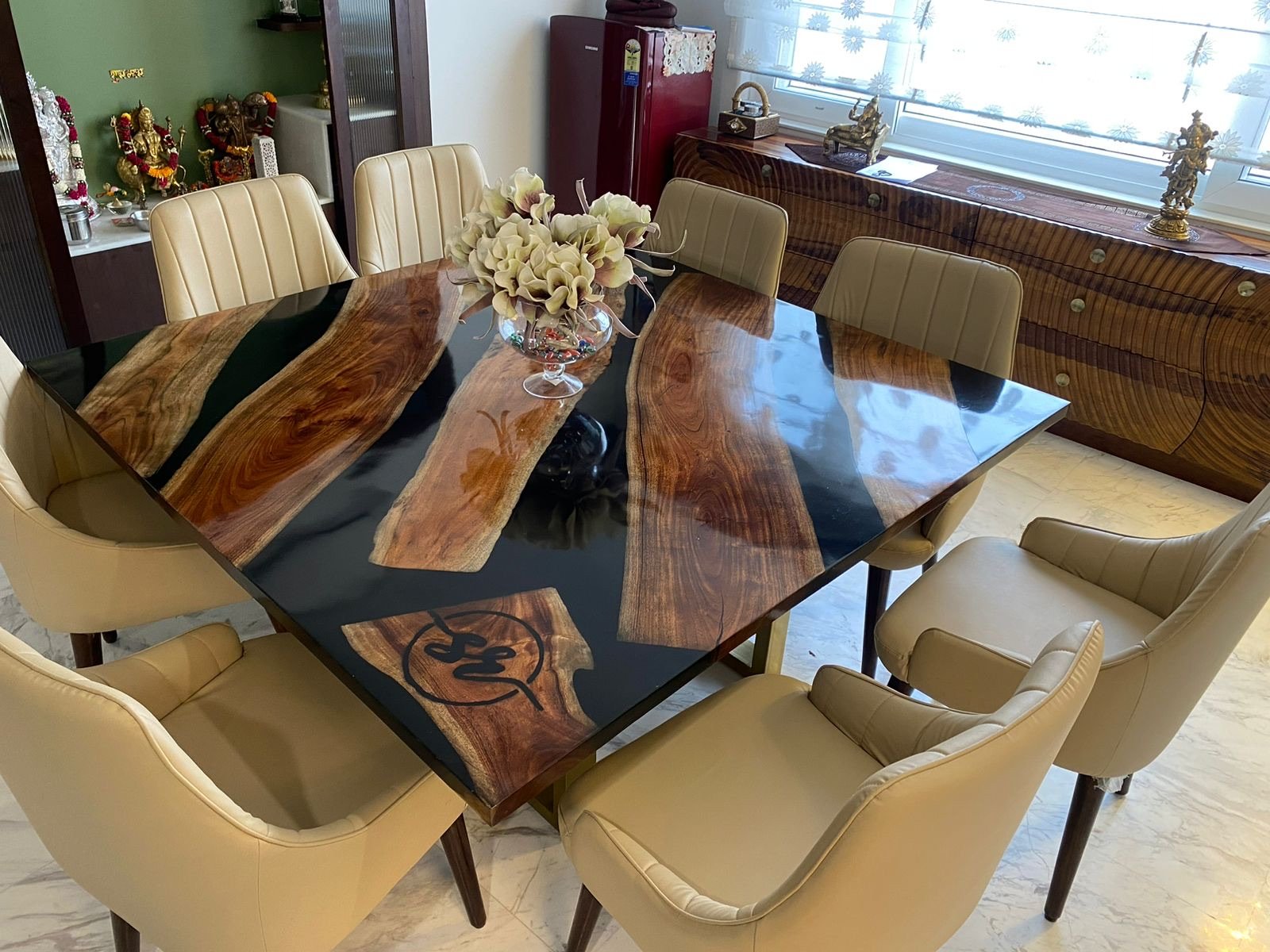 epoxy-dining-table-homesaar